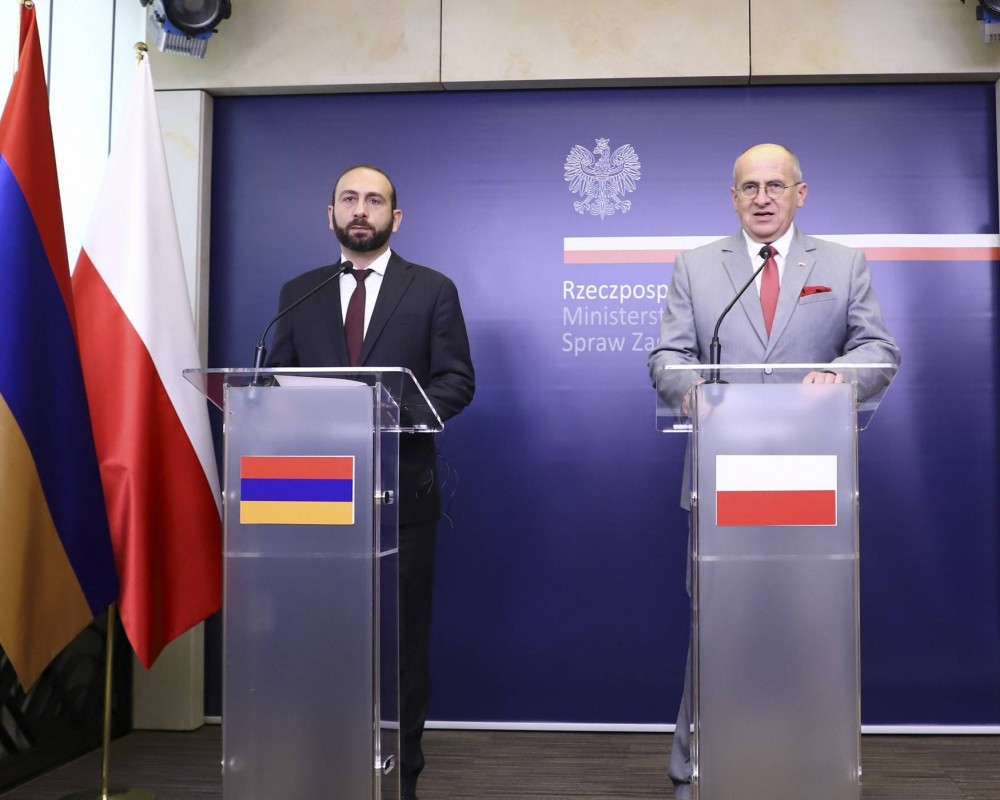 Глава МИД Армении в Польше: мы продолжаем сталкиваться с провокационными действиями Баку