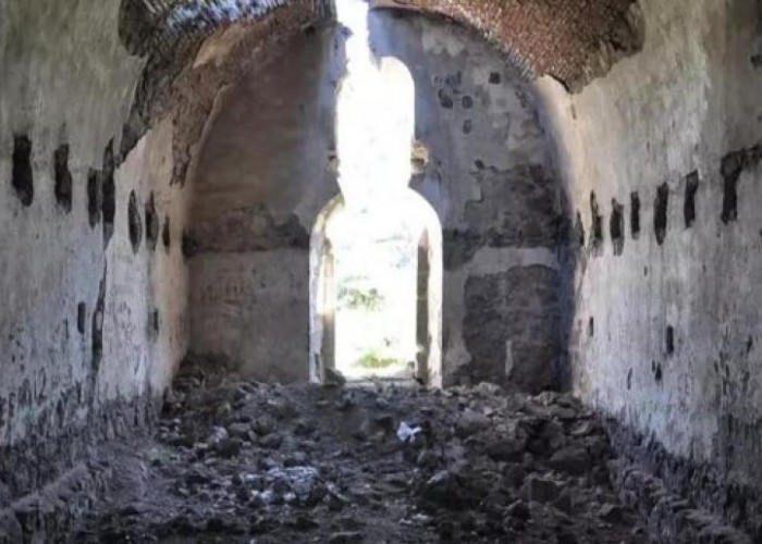 Разграблена 150-летняя армянская церковь в Карсе