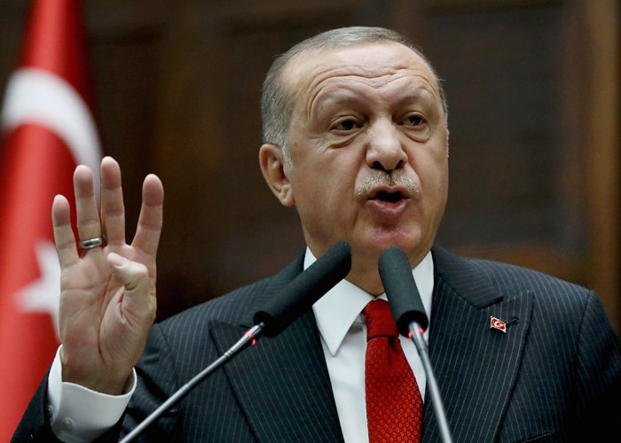 Президент США на год продлил действие режима санкций против Турции из-за операции в Сирии