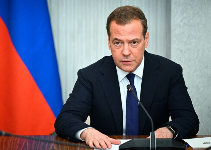 Зампред Совбеза Дмитрий Медведев назвал фриками руководство Евросоюза 