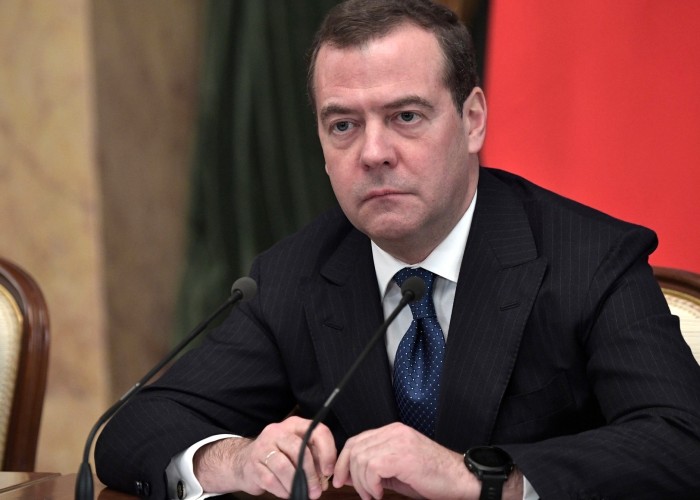 Медведев допустил, что к концу года цена на газ в Европе может дойти до $3-4 тысяч