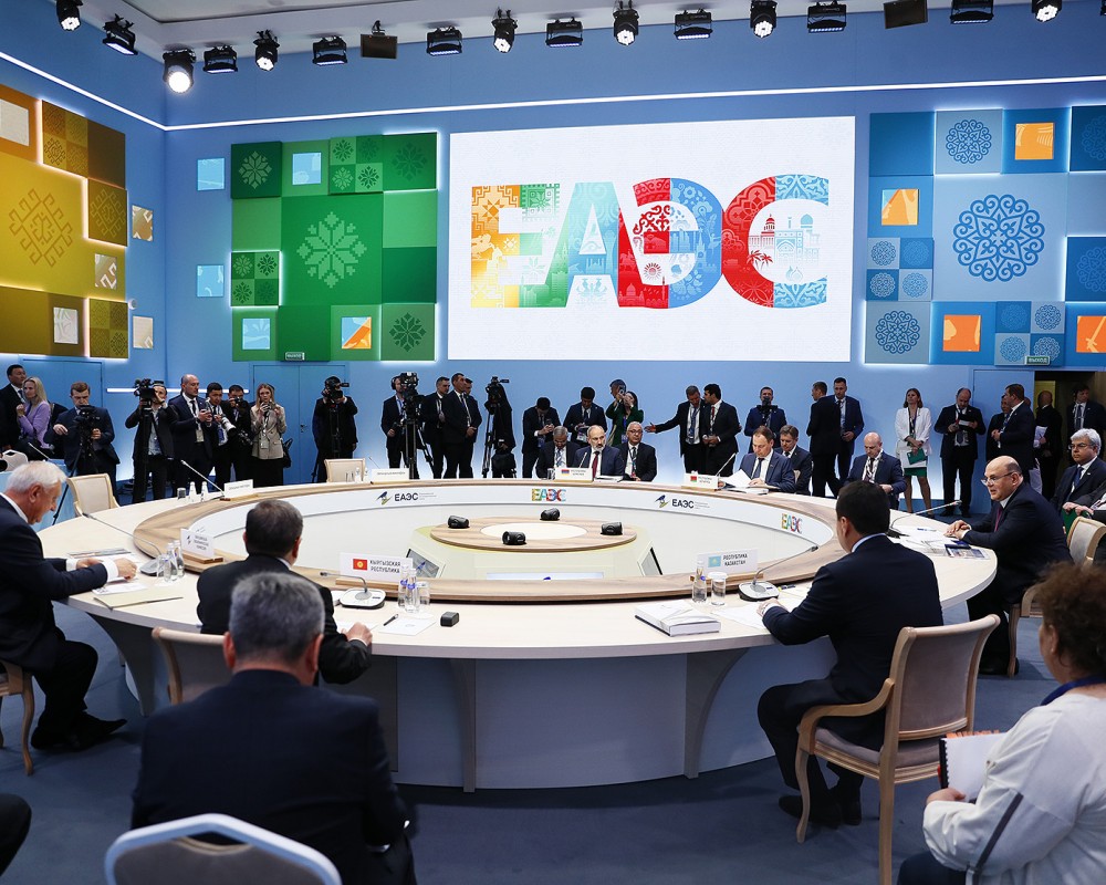 Никол Пашинян считает важным укрепление логистических связей в ЕАЭС