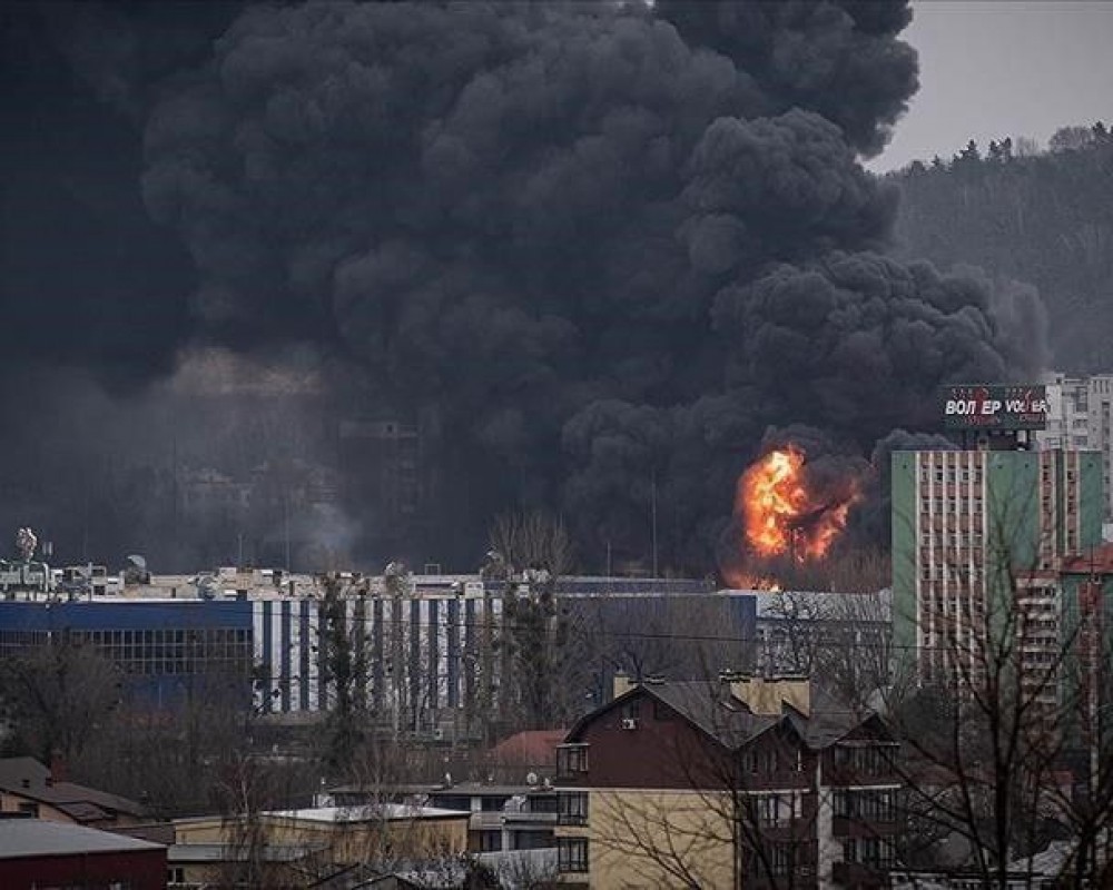 В Киеве и других городах Украины повреждены объекты критической инфраструктуры