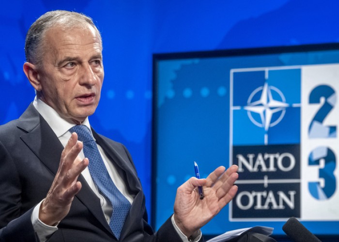 НАТО не видит рисков от России для своей территории и населения