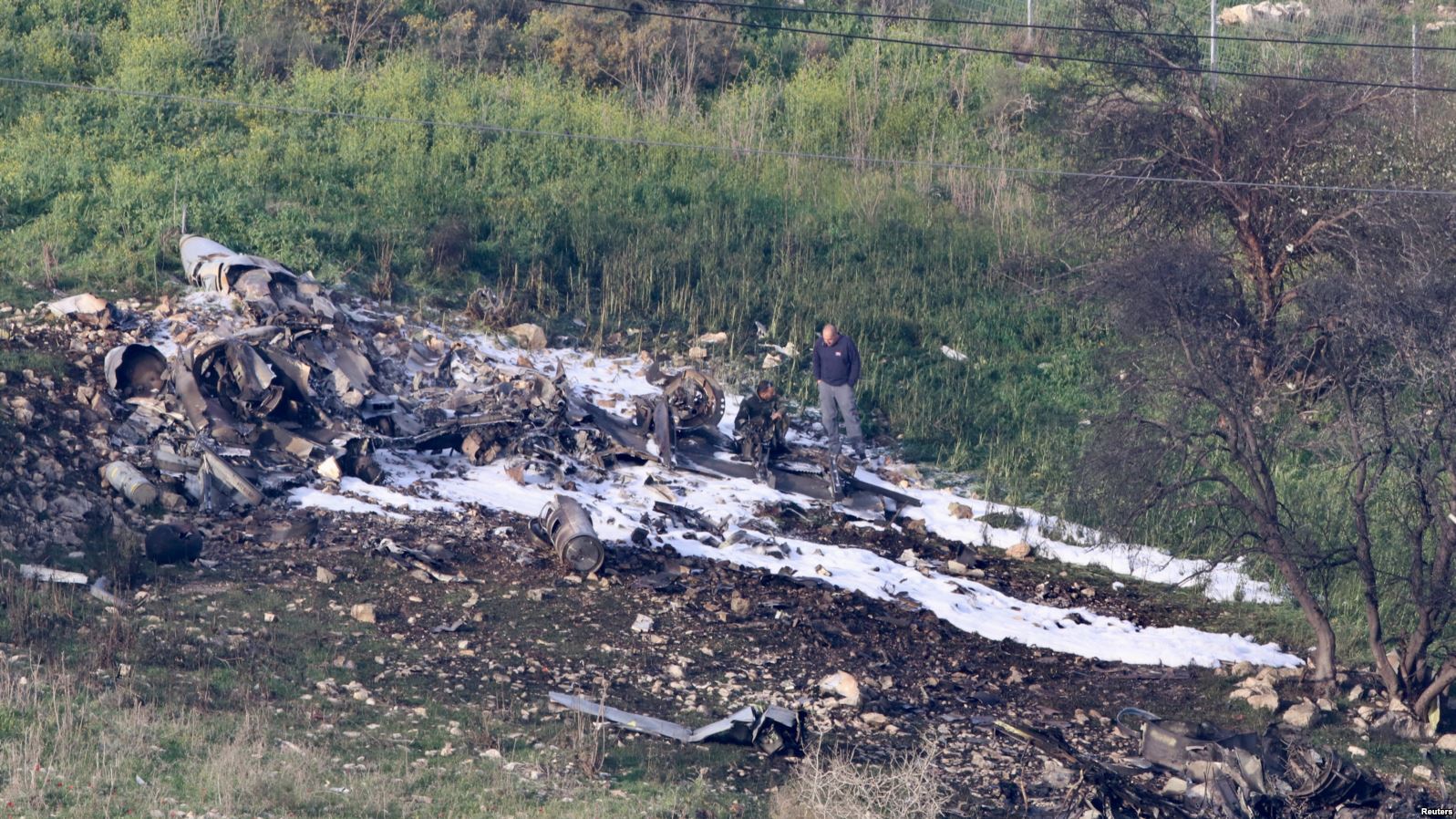 СМИ опубликовали фото сбитого израильского истребителя