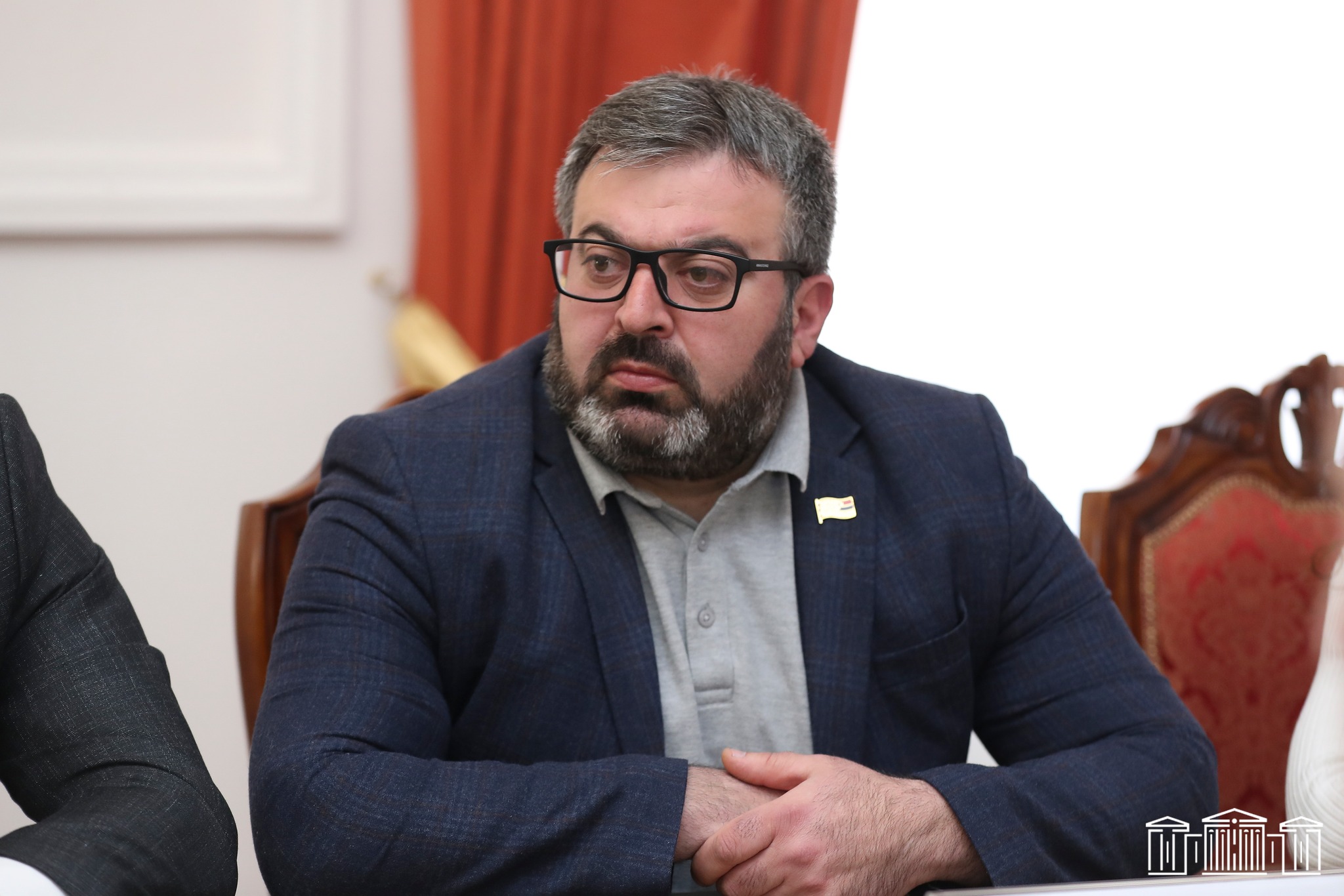 Оппозиционный депутат: Возле церкви Воскепара вчера появились азербайджанцы
