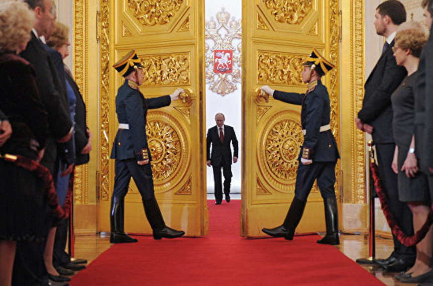 Путин назвал ключевым приоритетом для России сохранение ценностей и традиций