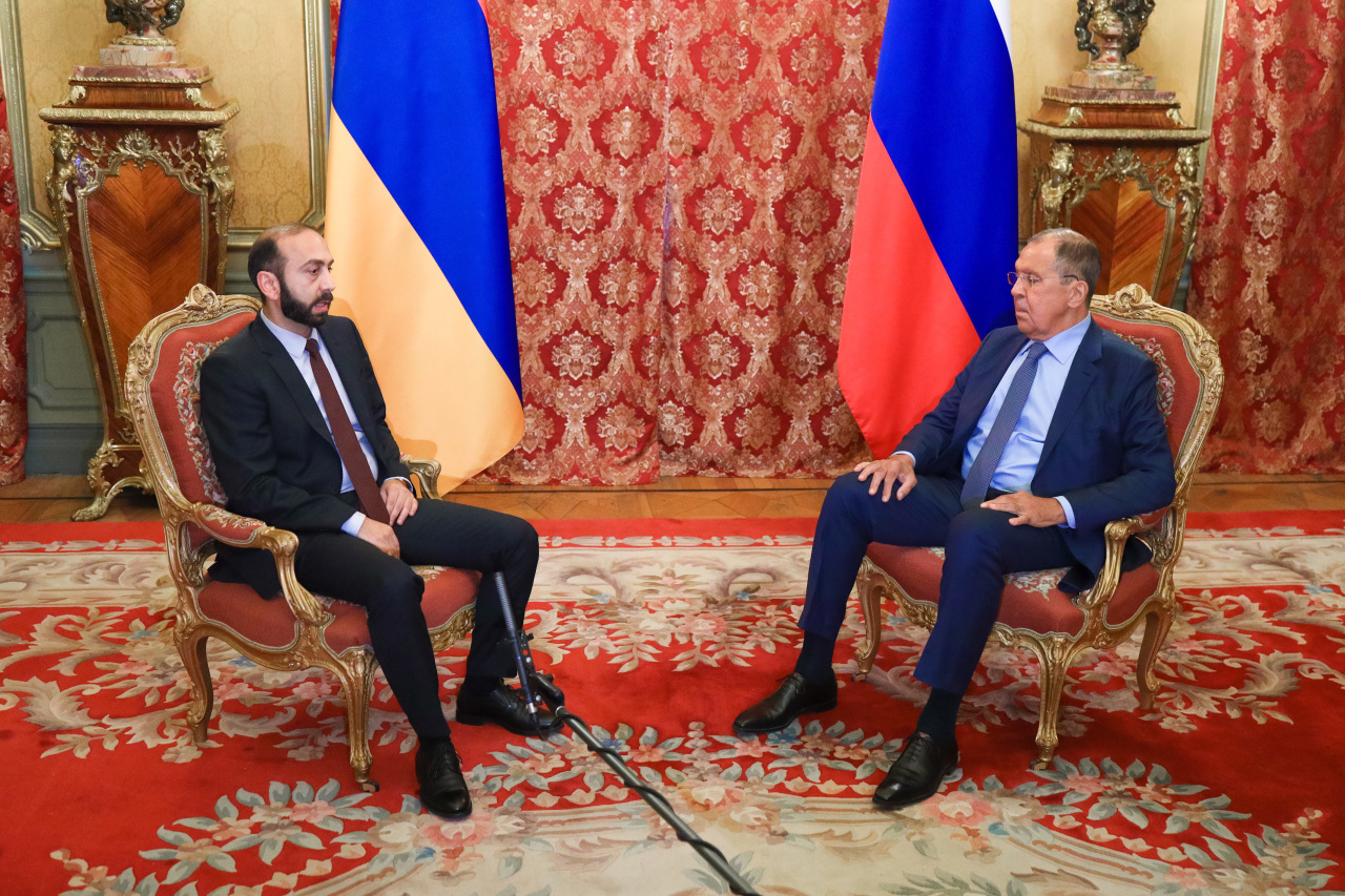 Лавров: Миссия ЕС в Армении превращается в миссию НАТО