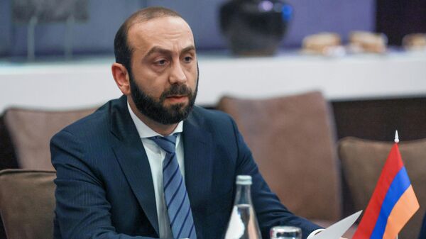 Глава МИД Армении поздравил сербского коллегу с вступлением на пост 