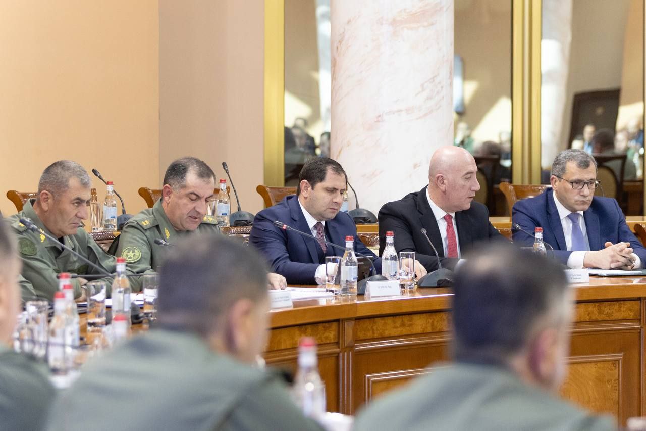 Под руководством Сурена Папикяна состоялось заседание коллегии при Министерстве обороны РА