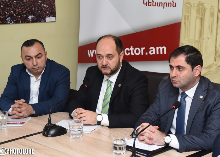 В Армении может быть создан центр дистанционного обучения - министр