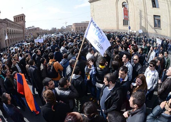Подорожание электроэнергии стимулирует протестные настроения в Армении 