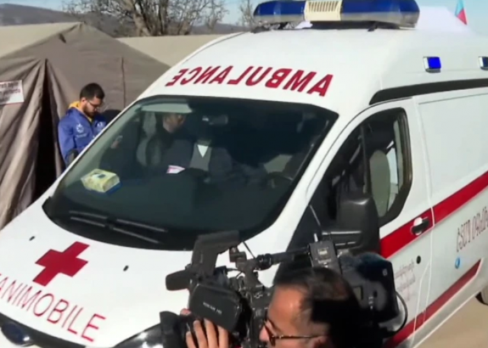 Тяжелобольного из Степанакерта на скорой и в сопровождении МККК отправили в Ереван