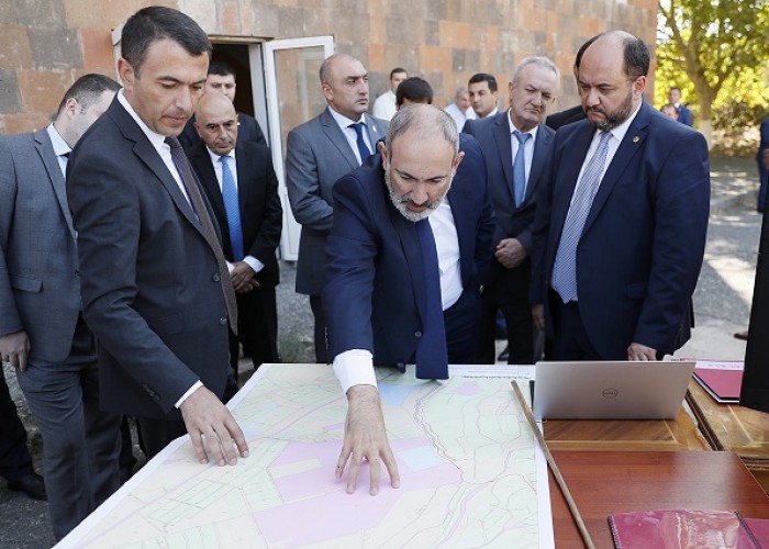 В Армении будут действовать 8 государственных вузов - Пашинян