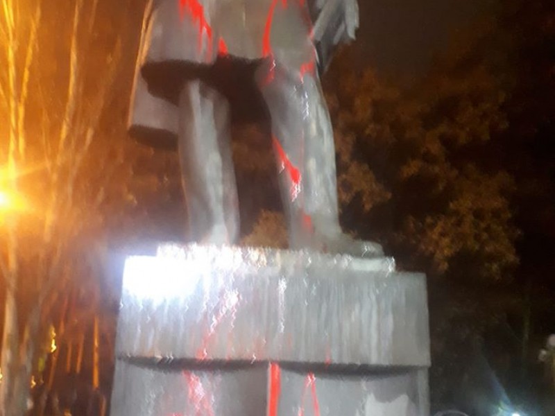 Շահեն Հարությունյանը կարմիր ներկով ներկել է Գրիբոյեդովի արձանը
