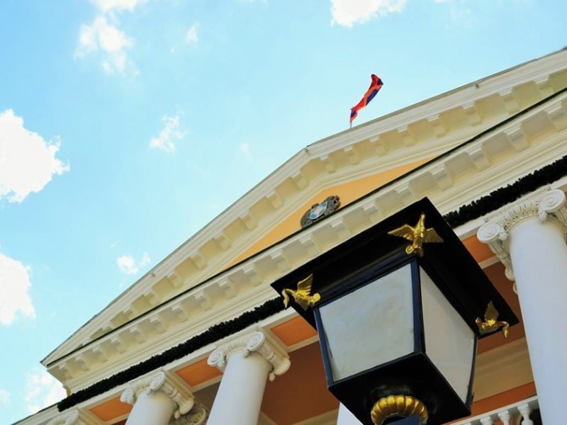 Посольство Армении в России призывает не пользоваться услугами «посредников» 