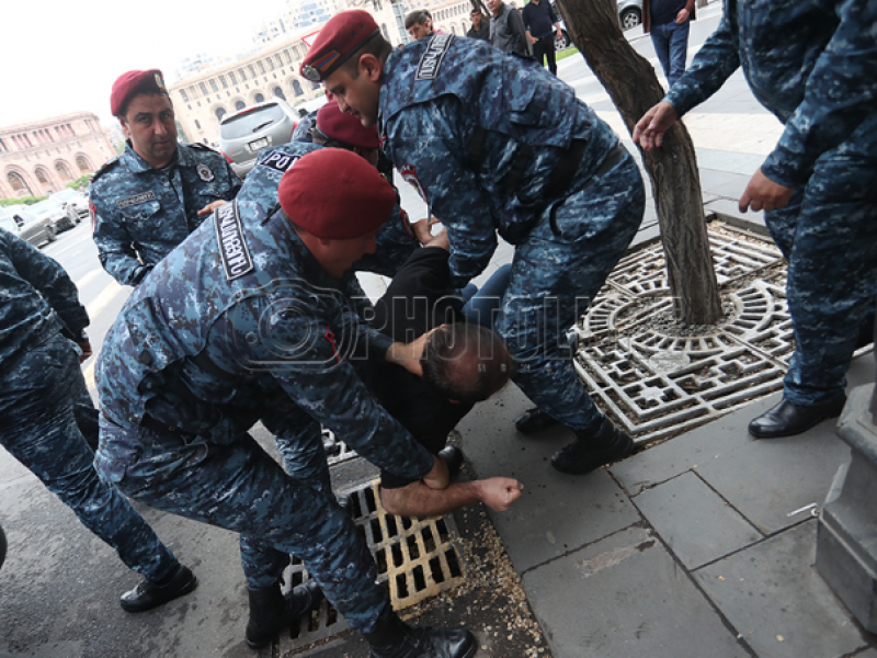 Полиция задержала участников акции РПА