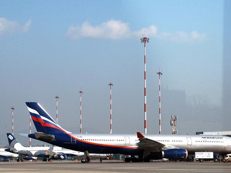 Россия увеличивает число регулярных авиарейсов с Арменией