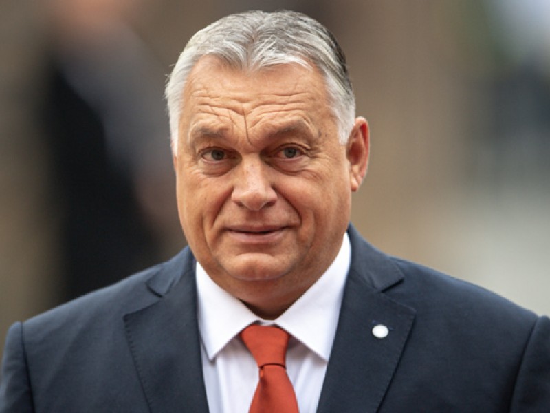 Брюссель вырыл русским яму, в которую сам угодил: Орбан о санкциях Евросоюза против РФ