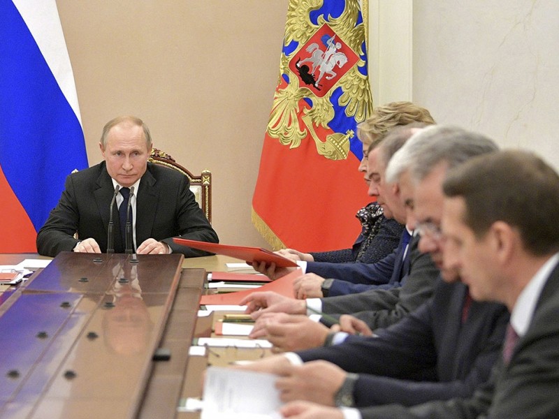 Путин предложил участникам Совбеза обсудить ряд вопросов по итогам саммита ОДКБ