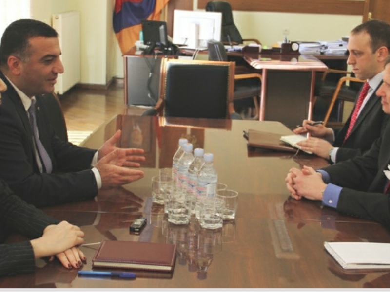 Посол США в Армении поинтересовался проводимыми в стране социальными реформами