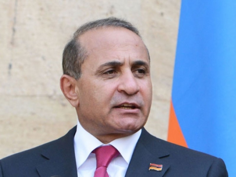 Премьер: Партнеры по ЕАЭС обсудят предложение Армении о переходе на расчеты в рублях 
