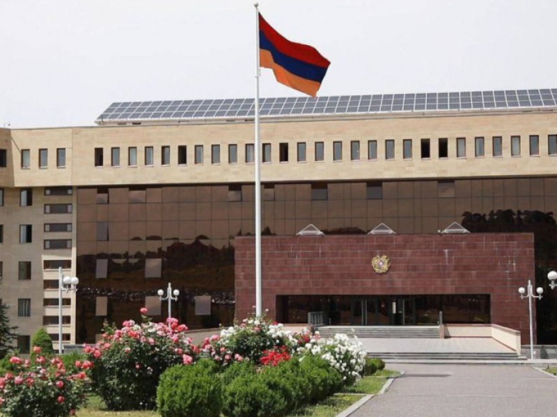 Минобороны Армении опровергло дезинформацию Азербайджана о тяжелых боях на границе
