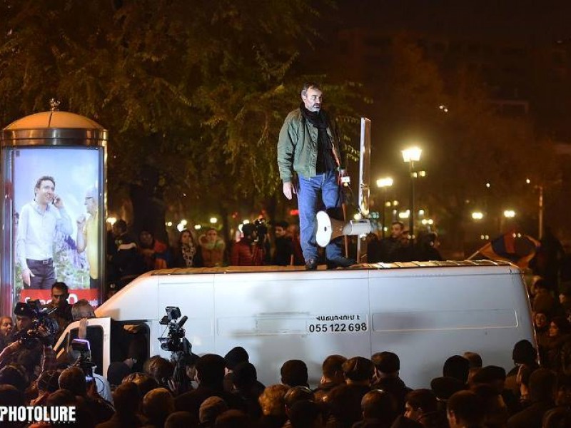 Митинг в Ереване: Попытка поднять большой шум меньшими силами