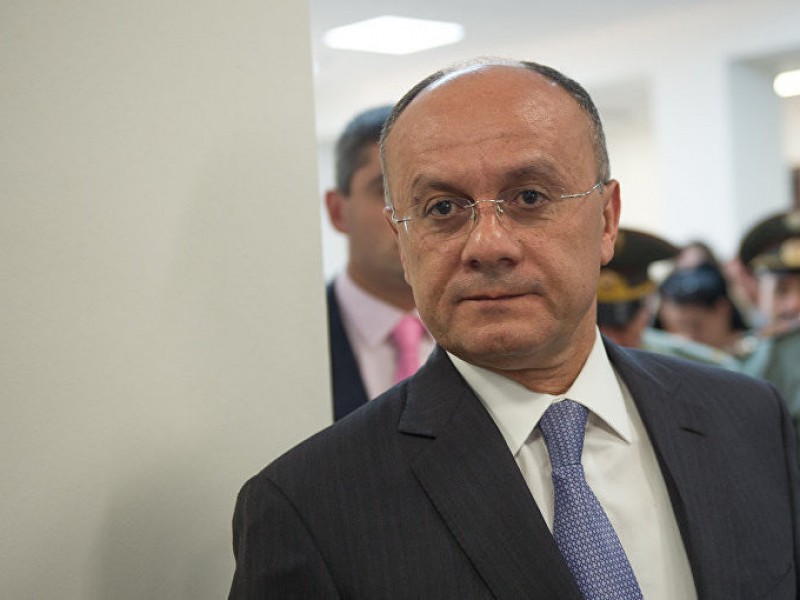 Экс-министр обороны Армении будет содействовать расследованию по апрельской войне