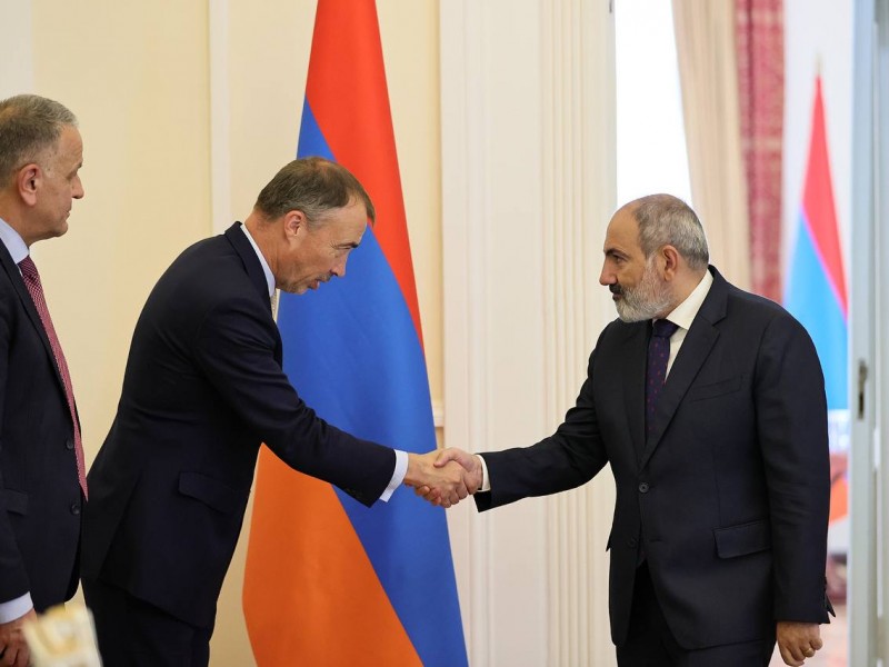 Пашинян и Клаар обсудили ситуацию на армяно-азербайджанской границе