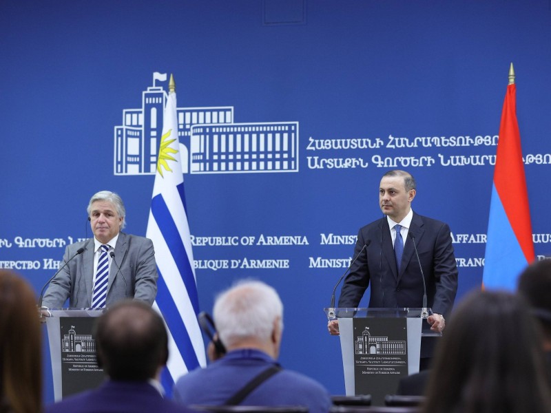 Григорян: Армения высоко ценит позицию Уругвая относительно азербайджано-турецкой агрессии
