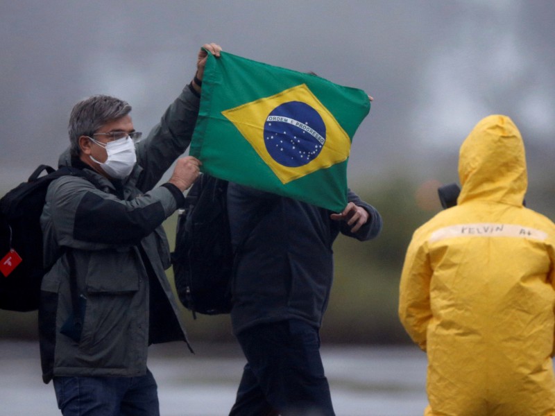 Бразилия вышла в мировые по числу выявленных за сутки случаев Covid-19