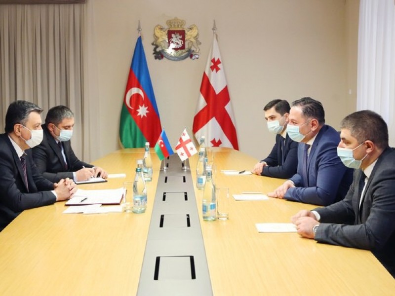 Встреча на фоне инцидента с армянскими фурами – глава МВД Грузии принял посла Азербайджана