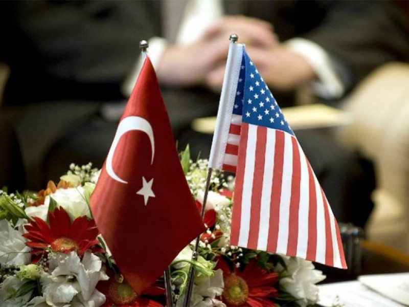 США намерены поддерживать давние прочные отношения с Турцией — глава Пентагона