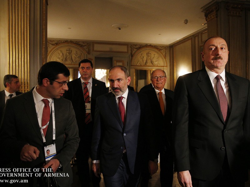Лидер Армении после встречи с Алиевым по Карабаху заговорил о «мюнхенских принципах»