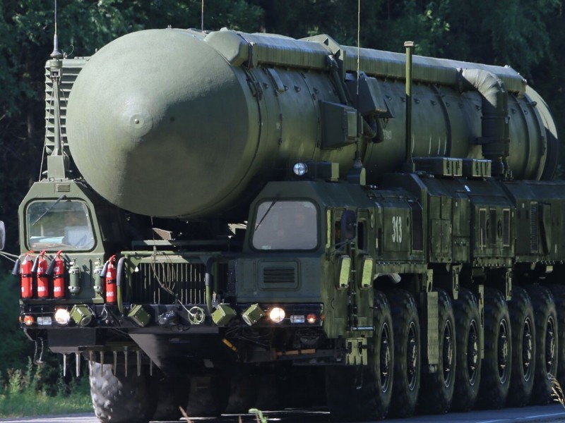 Министр обороны Белоруссии допустил размещение в стране стратегического ядерного оружия