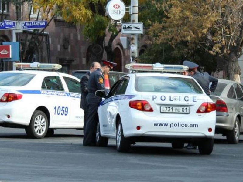 Полиция Армении призывает не ехать в аэропорт