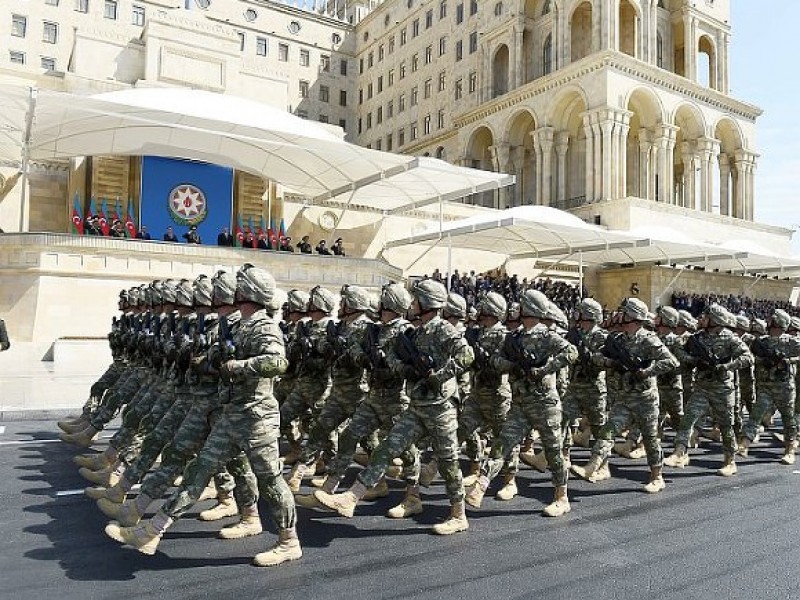 Эксперт: У Баку есть право на проведение военных операций для открытия ж/д через Мегри 