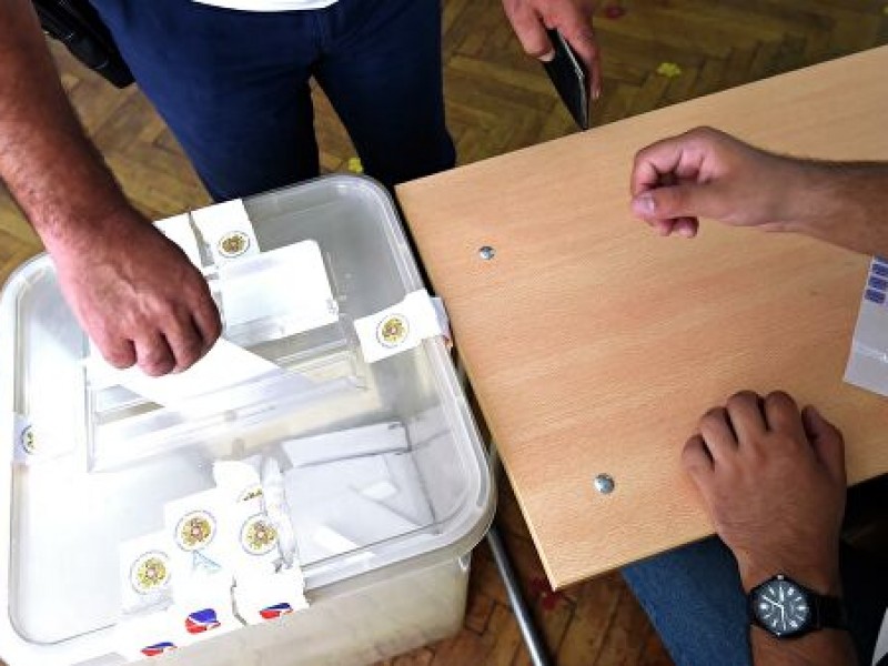 Нарушений в ходе голосования на выборах в Армении не обнаружено - наблюдатели миссии СНГ 