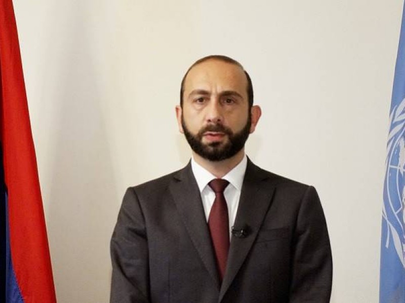 Армения призывает усилить давление на Азербайджан - Арарат Мирзоян