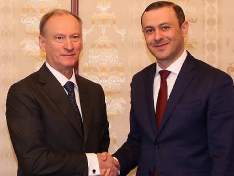 Патрушев в Москве провел двусторонние встречи с коллегами из Армении и Азербайджана
