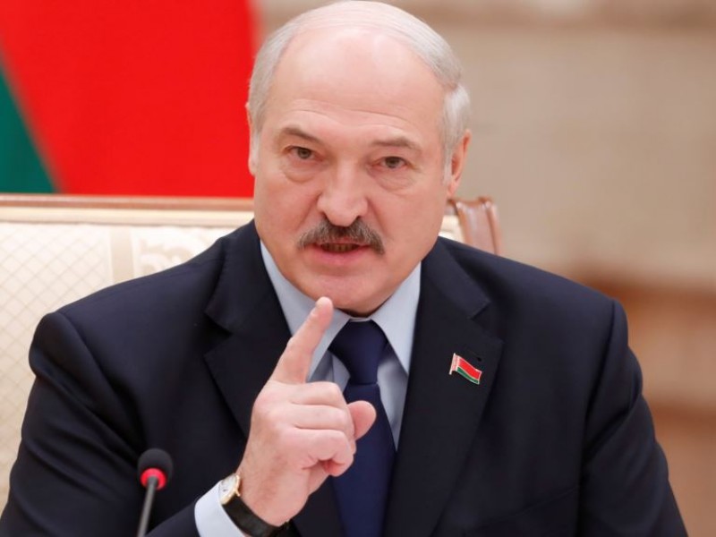 Закрывать глаза на карабахский конфликт нельзя - Лукашенко