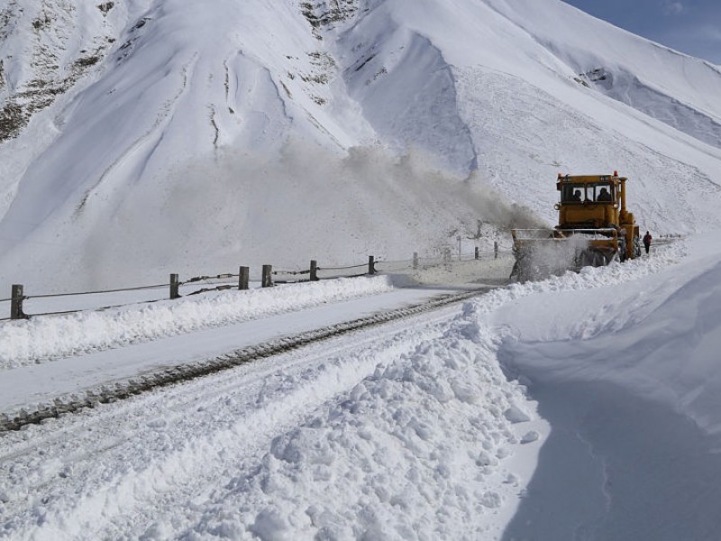 Дорога в Ларс закрыта, в Армении также есть закрытые и труднопроходимые автодороги