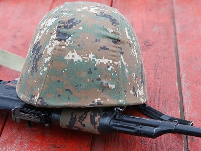В результате выстрела противника погиб армянский солдат - Минобороны 