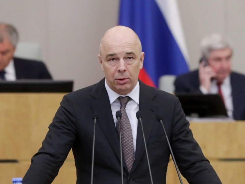 Минфин РФ: позиция властей по налогообложению уехавших россиян пока не сформирована 