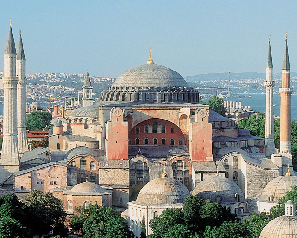 На турецких паспортах нового образца будет собор Святой Софии