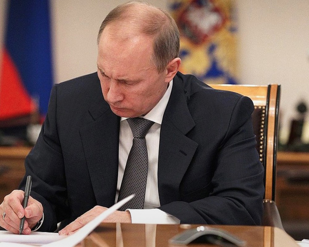 Подписаны договоры о присоединении к России Донбасса и других территорий
