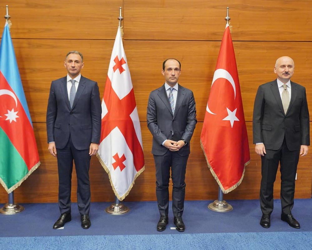 Грузия, Турция и Азербайджан обсудили развитие т.н. Среднего транспортного коридора 