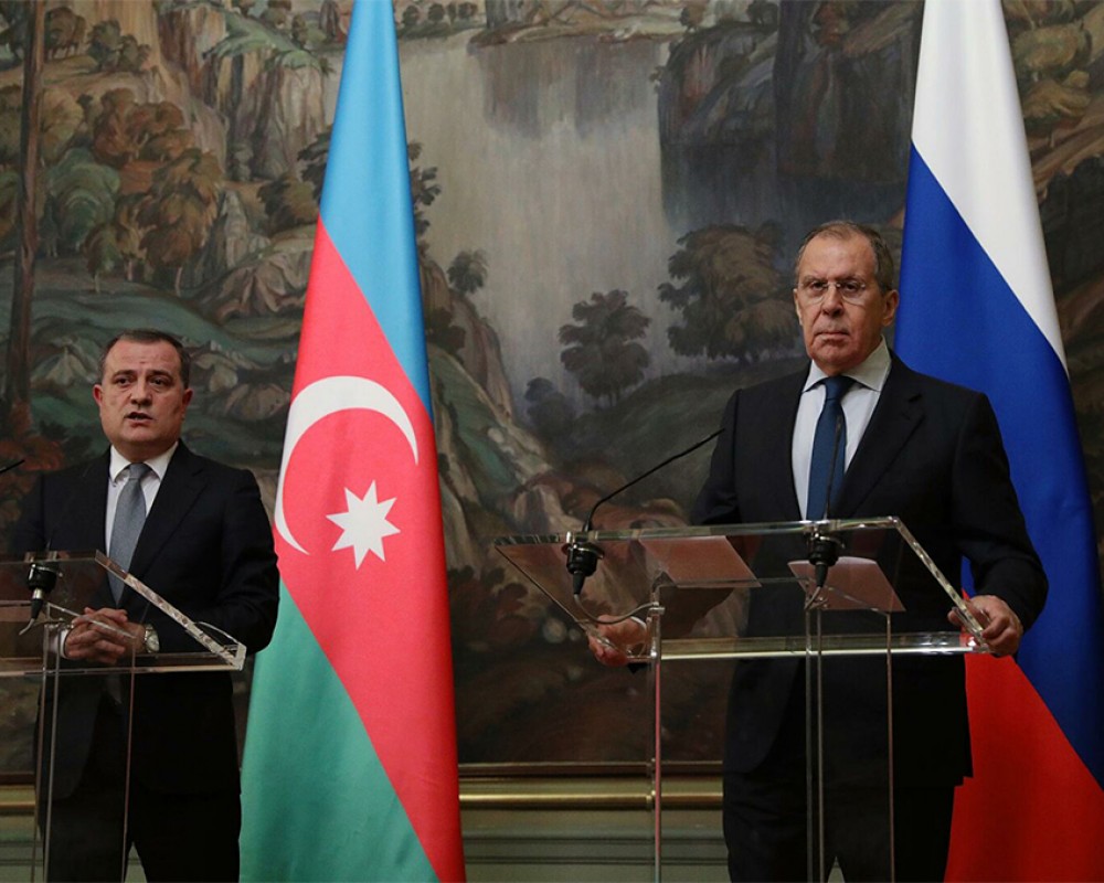 Лавров не видит проблем, чтобы Баку и Ереван могли заняться работой над мирным договором