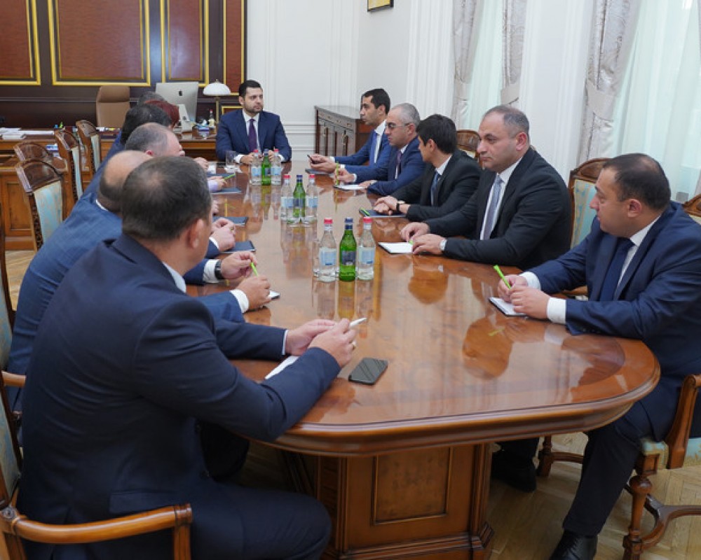 Вице-премьер Матевосян дал поручение губернаторам 